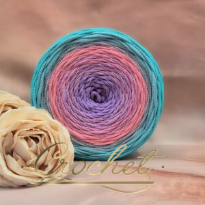 SZNUREK OMBRE POLIESTROWY 5mm PŁASKI – CROCHET – LAWENDA/ZAWILEC/JASNY TURKUS 235m