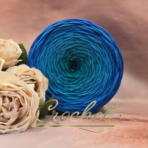 SZNUREK OMBRE POLIESTROWY 5mm PŁASKI – CROCHET – ZIELEŃ MORSKA/TURKUS/JASNY CHABROWY 245m