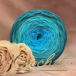 SZNUREK OMBRE POLIESTROWY 5mm – PŁASKI – AQUA VERDE 255m CROCHET