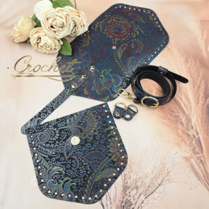 ZESTAW SKÓRZANY BAZA ASTRID – CROCHET – CHABROWO CZERWONY PRINT GLAMOUR EDITION OKUCIA ZŁOTE IT