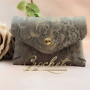 PORTFELIK MAŁY SKÓRZANY 11x8cm – CROCHET – ZŁOTY PRINT OKUCIA ZŁOTE MOKKA EDITION