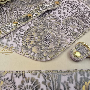 ZESTAW SKÓRZANY BAZA ASTRID – CROCHET – ZŁOTY PRINT PINK EDITION OBSZYCIE BABY PINK OKUCIA ZŁOTE IT