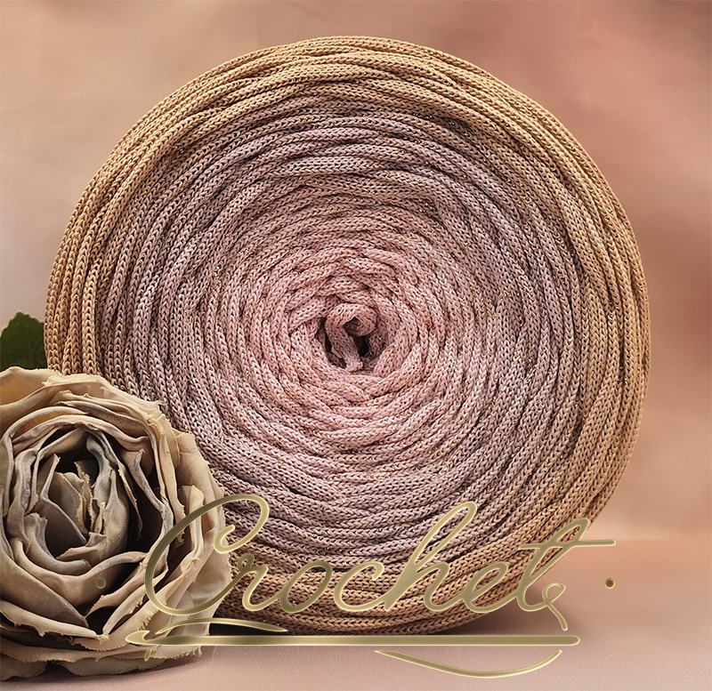 SZNUREK OMBRE POLIESTROWY 5mm – PŁASKI – ROSE GLOW + BŁYSZCZĄCA NIĆ 230m CROCHET sznurek poliestrowy sznurek poliestrowy płaski 5mm plaster miodu koszyk kłosek najlepszy sznurek na rynku poliester 5mm pimotki poliyarn mila radkar sznurex krosno temu shine rose glow pudrowy róż brudny róż złocisty karmel beżowa błyszcząca nić