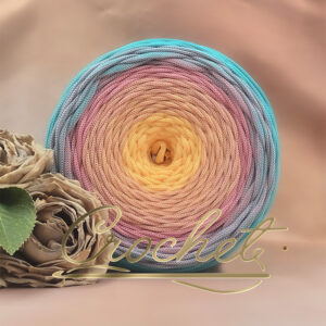 SZNUREK OMBRE POLIESTROWY 5mm – PŁASKI – PASTEL LAGOON 255m CROCHET