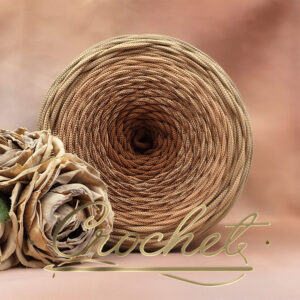 SZNUREK OMBRE POLIESTROWY 5mm – PŁASKI – PECAN CREMA 255m CROCHET SZNUREK OMBRE POLIESTROWY 5mm – PŁASKI – PECAN CREMA 255m CROCHET